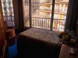 Квартира en Продажа вторичной недвижимости (Barcelona)